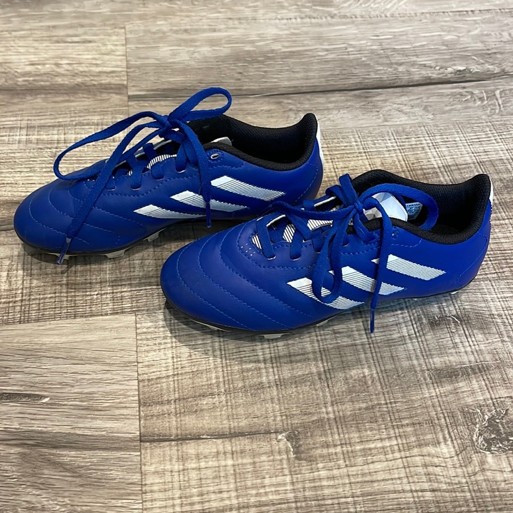 Adidas Soccer Cleats Blue Boy size 1.5